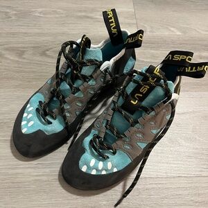 La Sportiva Climbing Shoes for women